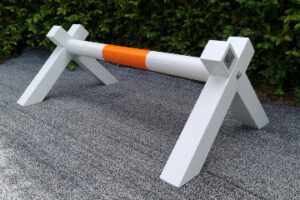 Skinny Jump: orange stripe